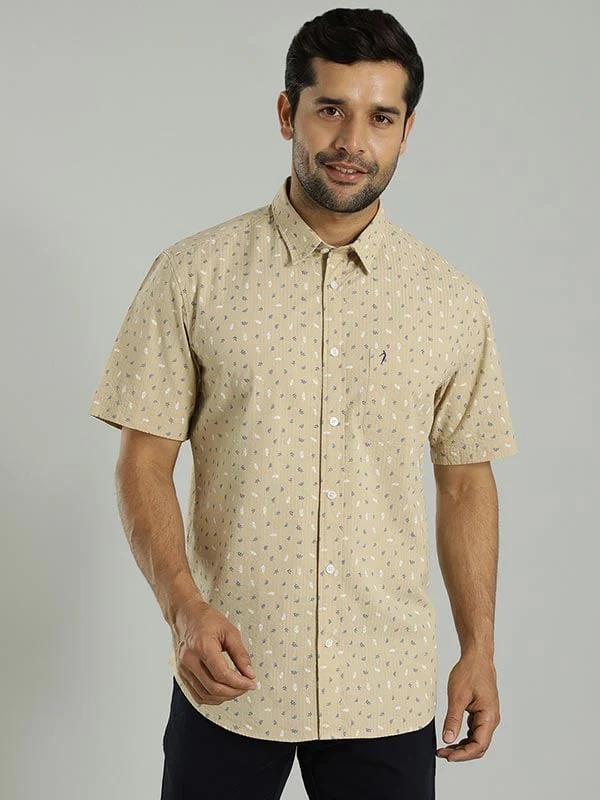 Indian Terrain Men's Regular Fit Half Sleeve All Over Print Khaki Shirt